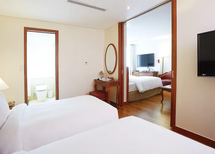 Sejong Myeongdong 4*